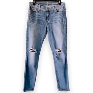 [7 For All Mankind] Gwenevere Lightly Distressed Jeans 29” x 29”